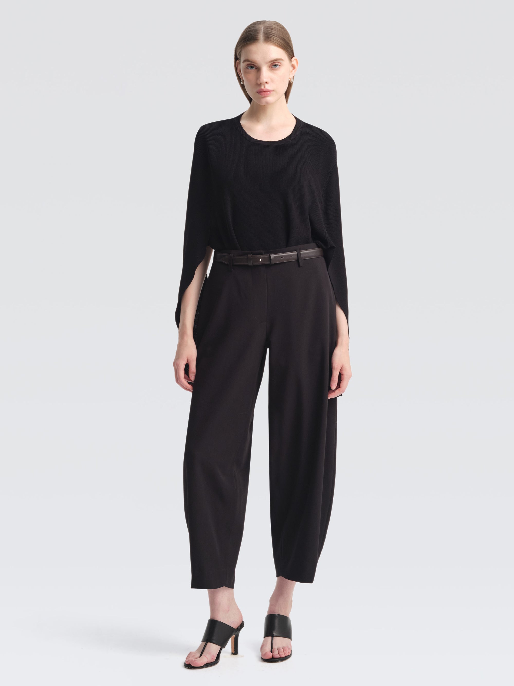 2708-Women-Pants-Arnie-Cotton-Twill-Black-1_72f39259-0626-477d-b2a2-3e41b7f6872d
