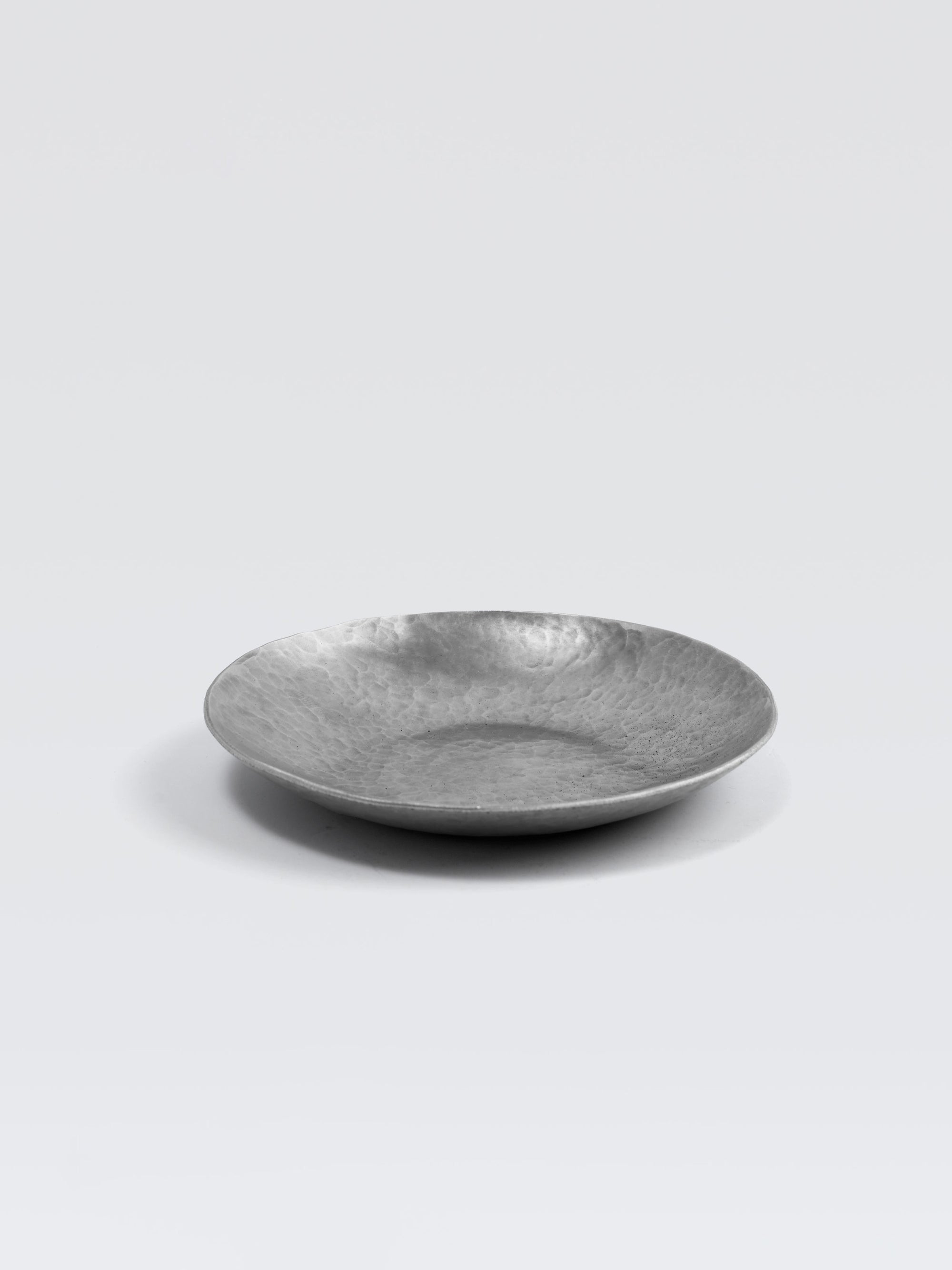 Baremetal Hammered Dish M