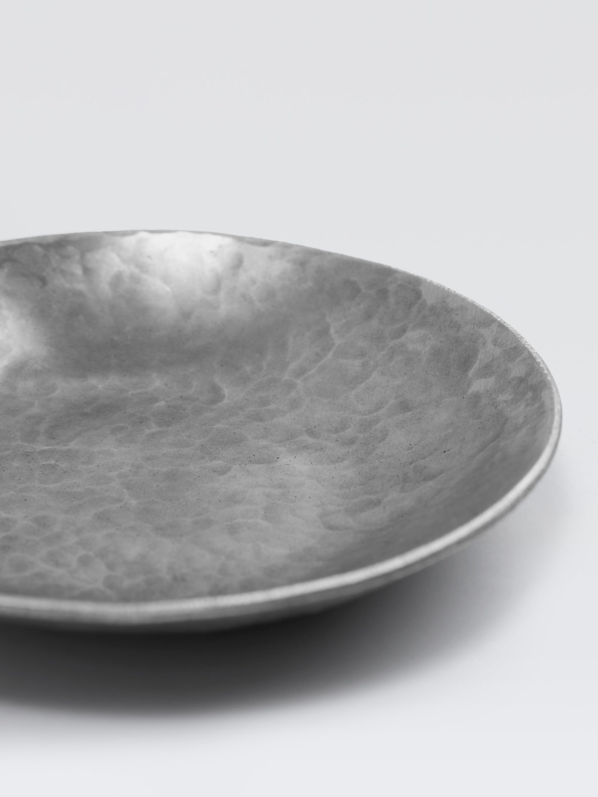Baremetal Hammered Dish S