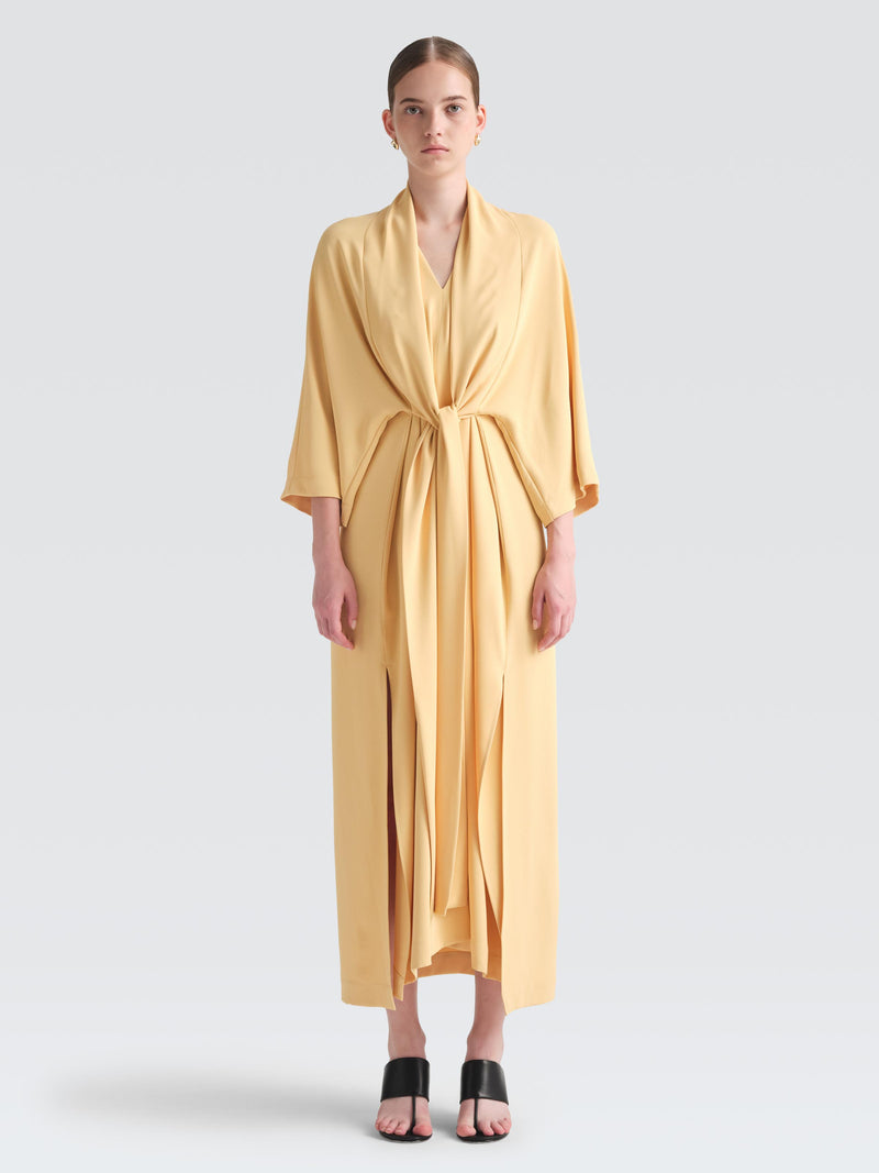 Cap29-JanD2-Colleciton-Preview-Looks-23_1