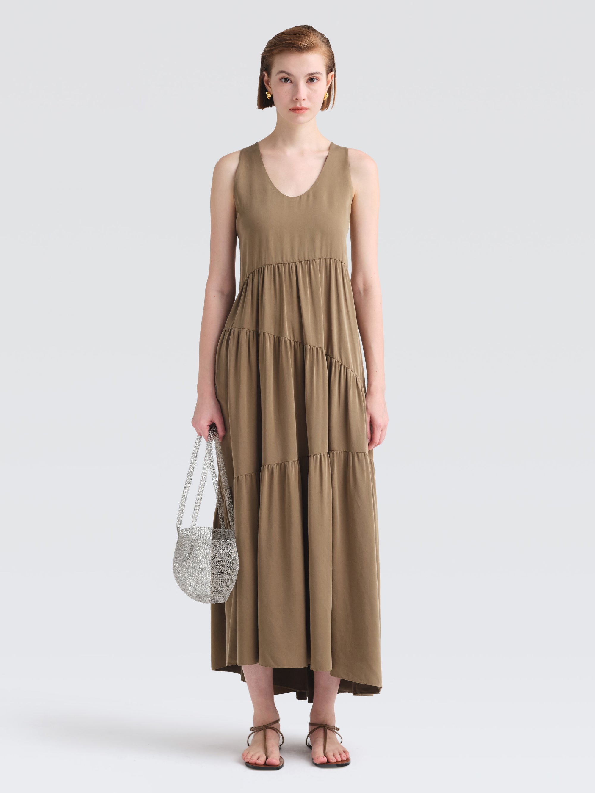 Cap29-JanD2-Colleciton-Preview-Looks-24