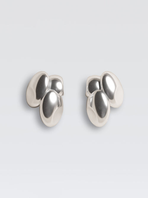 DOE Barcelona Studs