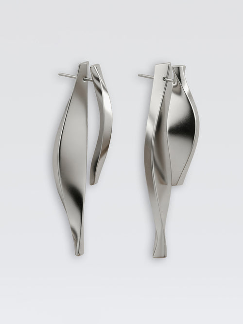 DOE Leaf Earring