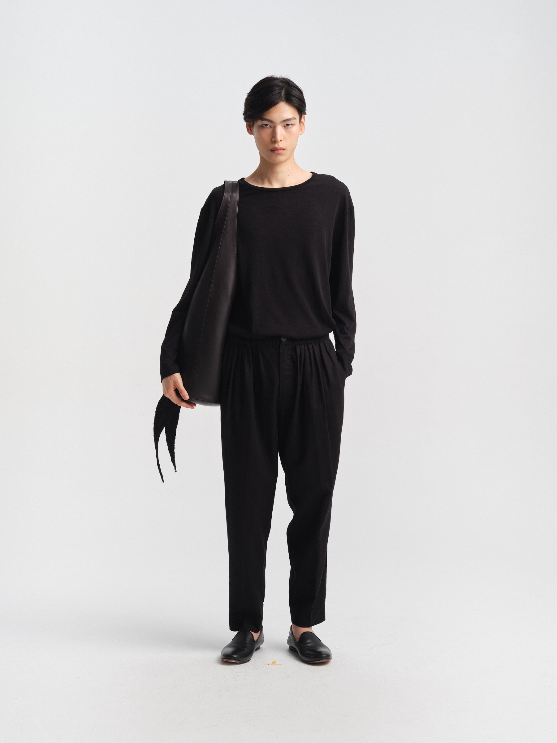 IGC_CAP_032-308_STEFANO_PANTS_BLACK_1687