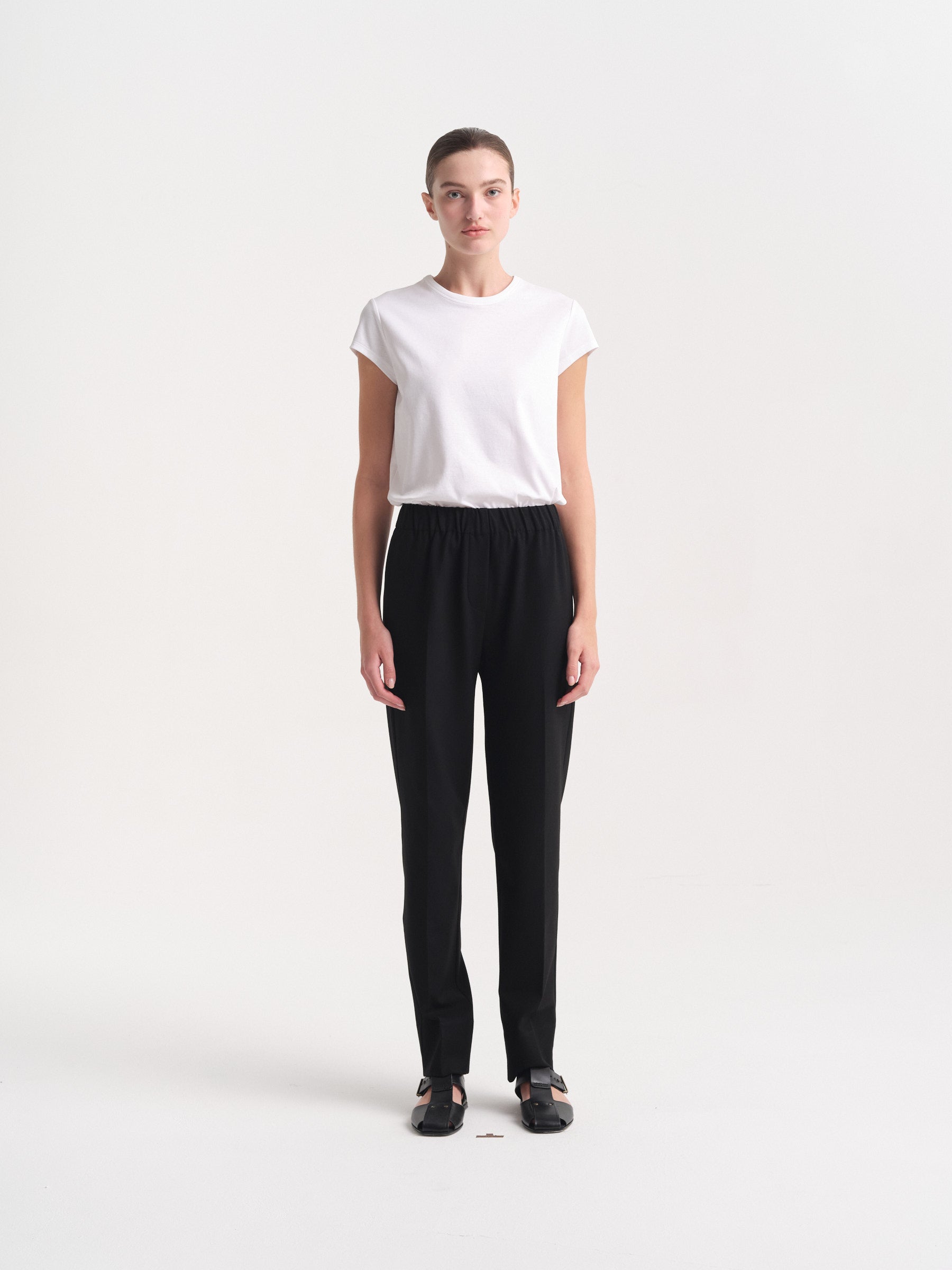 IGC_CAP_30_001-1606_047_Marvin_Pants_Black_0108