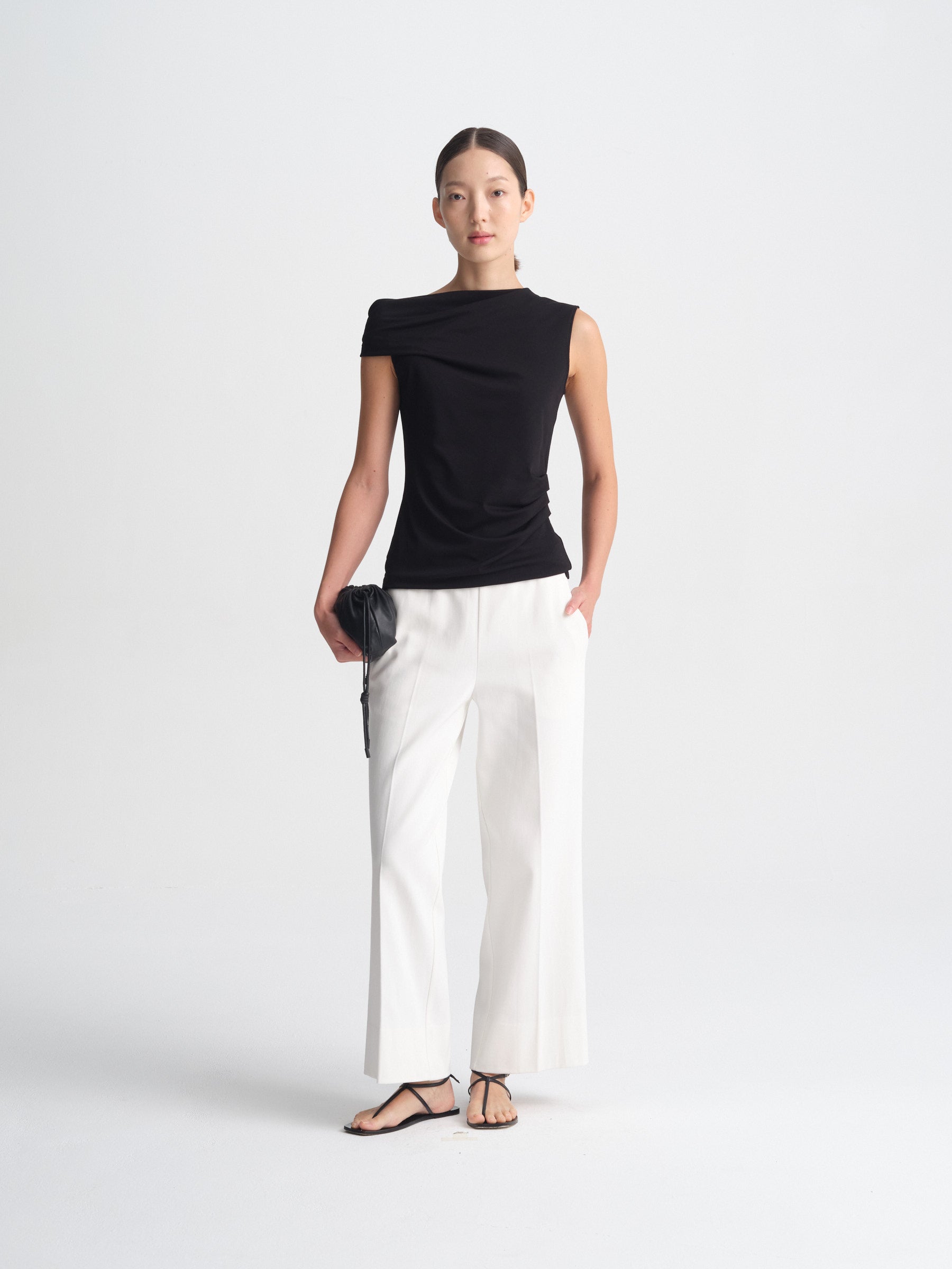 IGC_CAP_30_009-2822_Cleo_Top_Black_0344