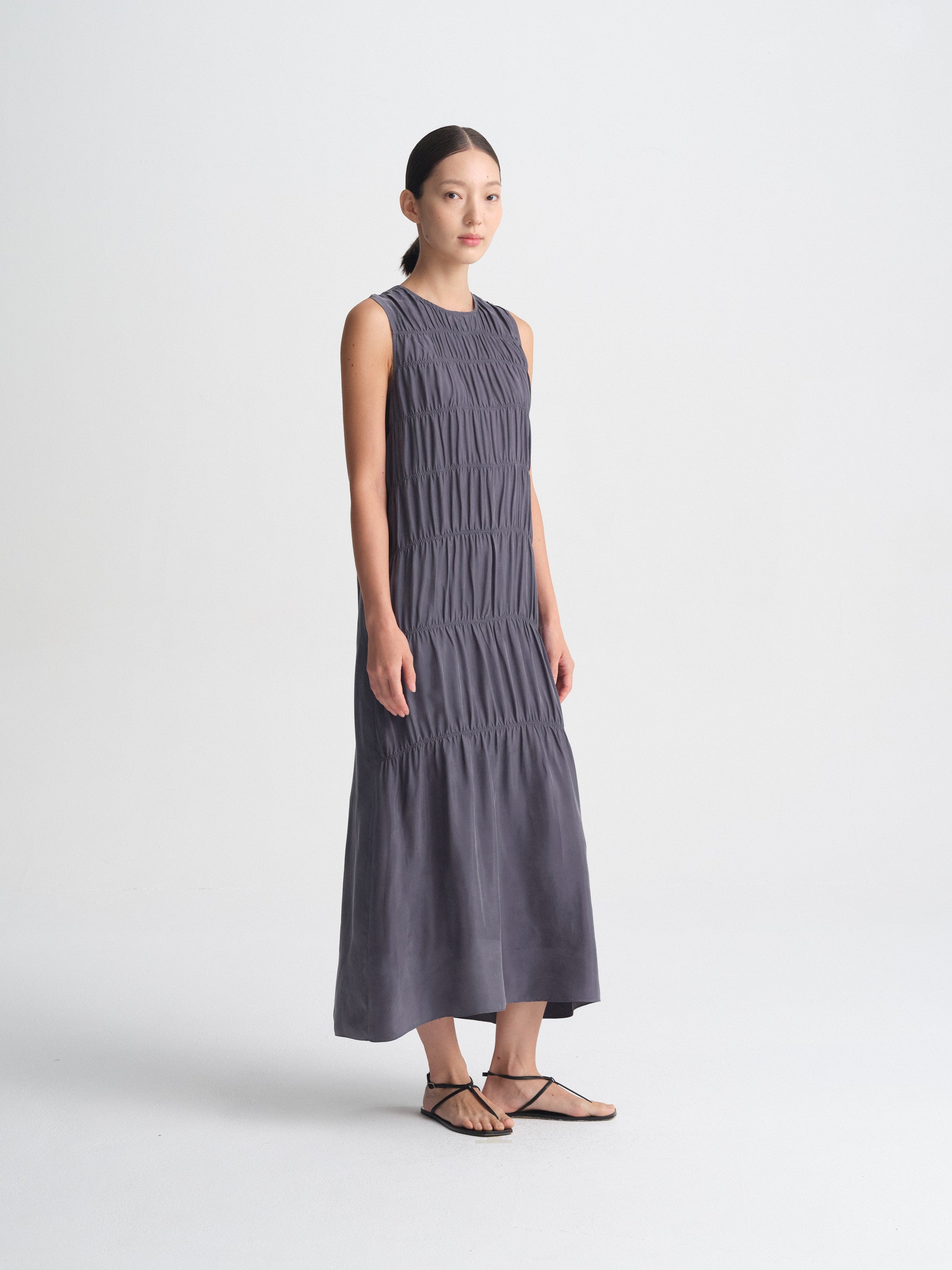 IGC_CAP_30_017-1686_Sapporo_Dress_Slate_0680