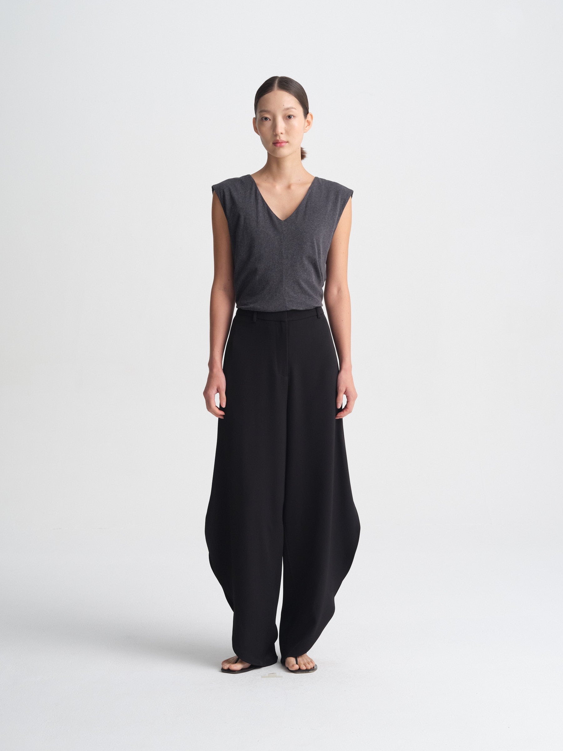IGC_CAP_30_023-2821_Bing_Pants_Black_1050
