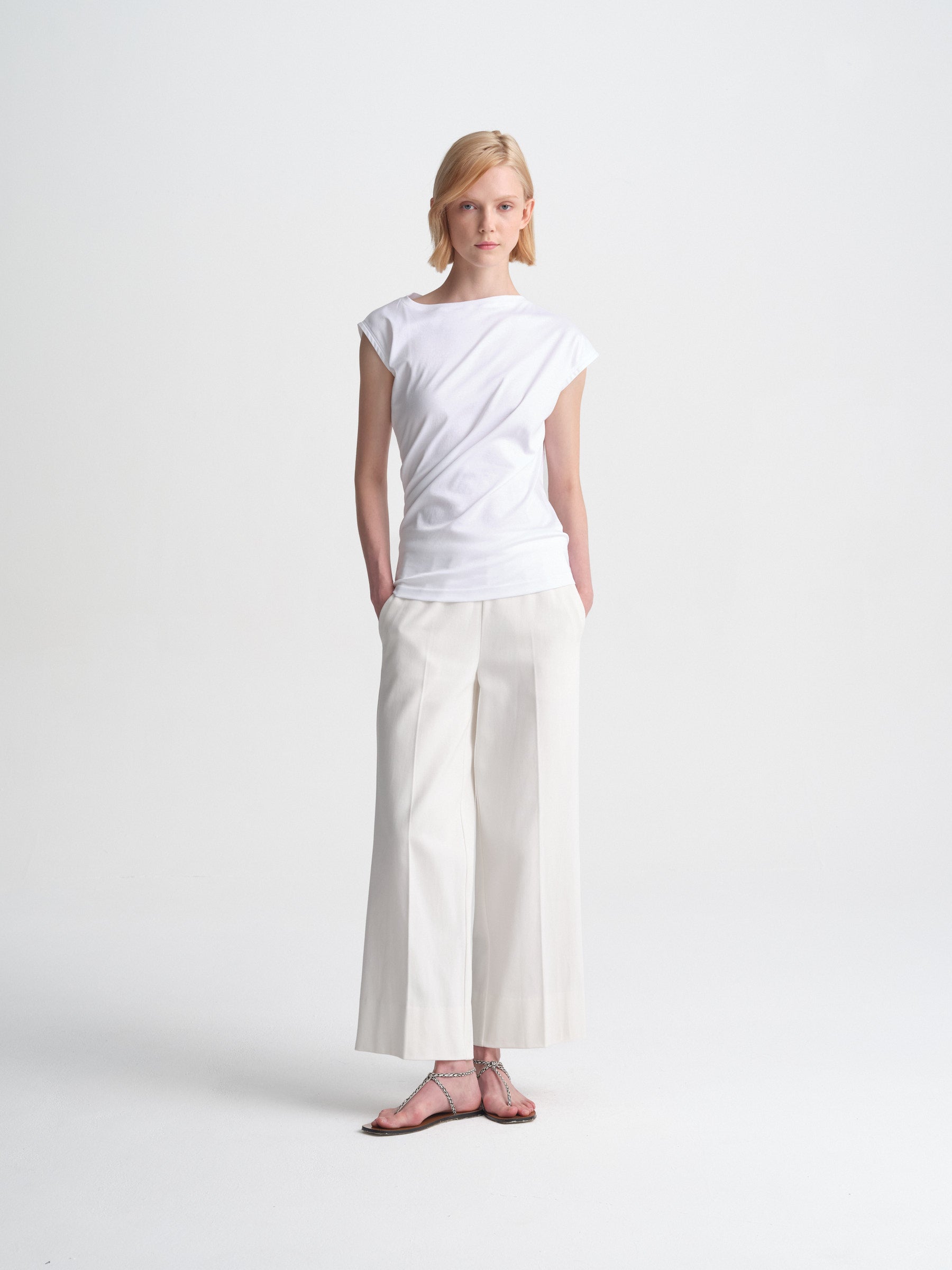 IGC_CAP_30_030-2872_Lang_Top_White_1202