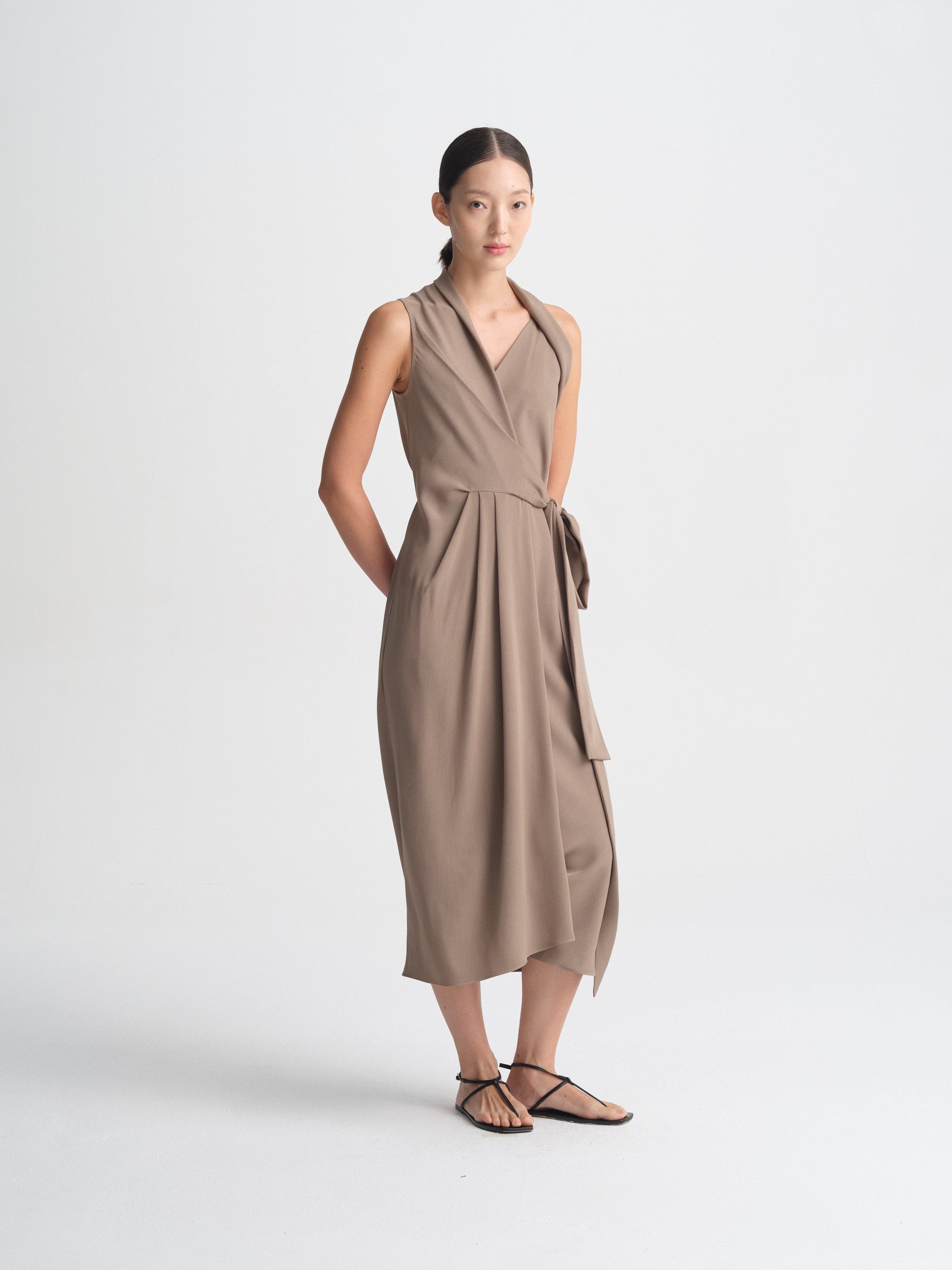 IGC_CAP_30_031-1010_Vanessa_Dress_Mink_1377
