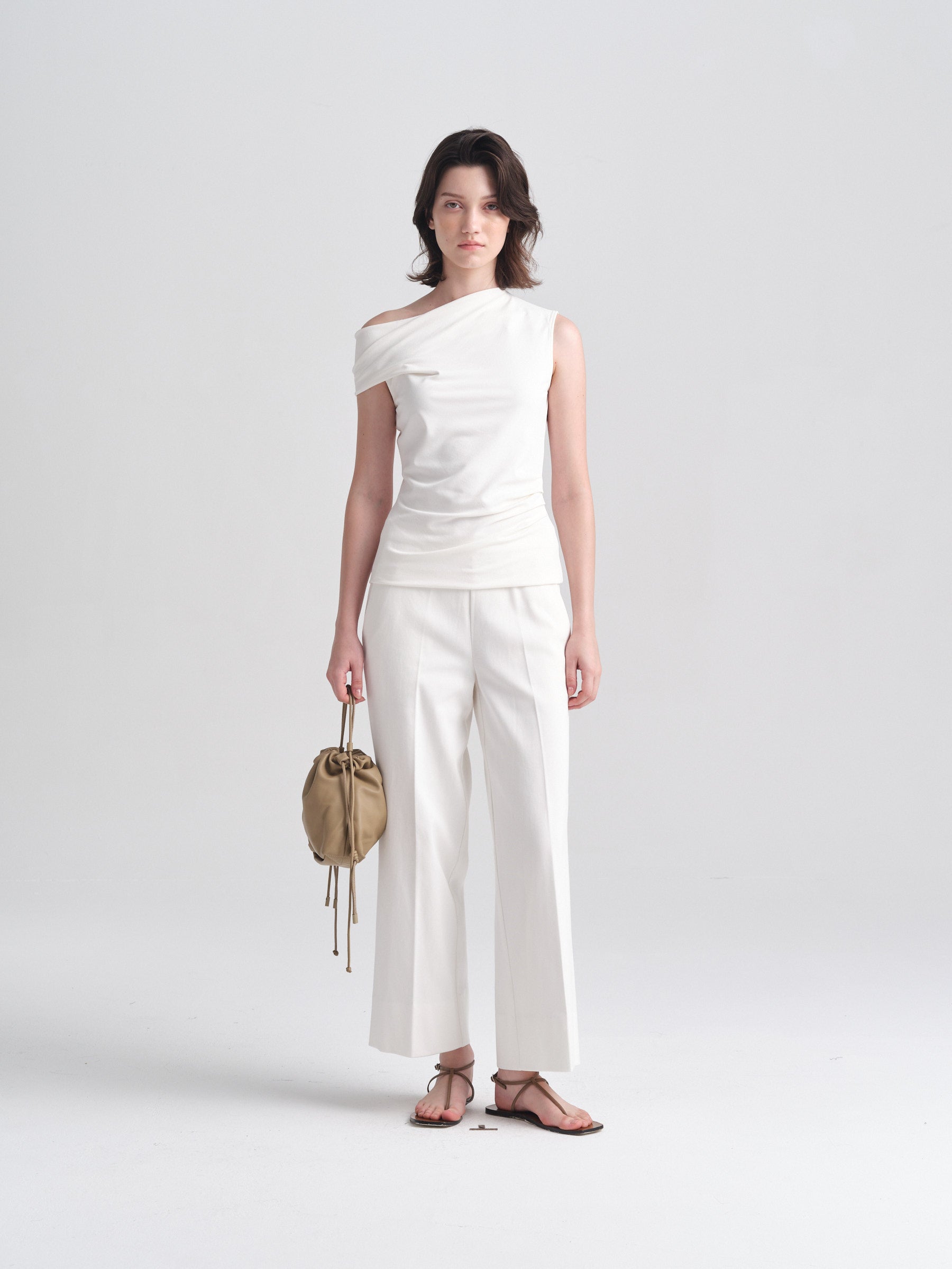 IGC_CAP_30_033-2822_Clea_Top_White_2622