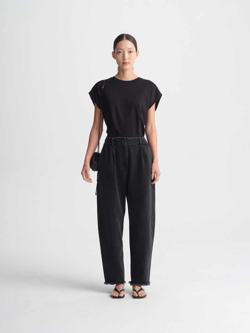 IGC_CAP_30_039-2515_Percy_Pants_Black_Denim_1972