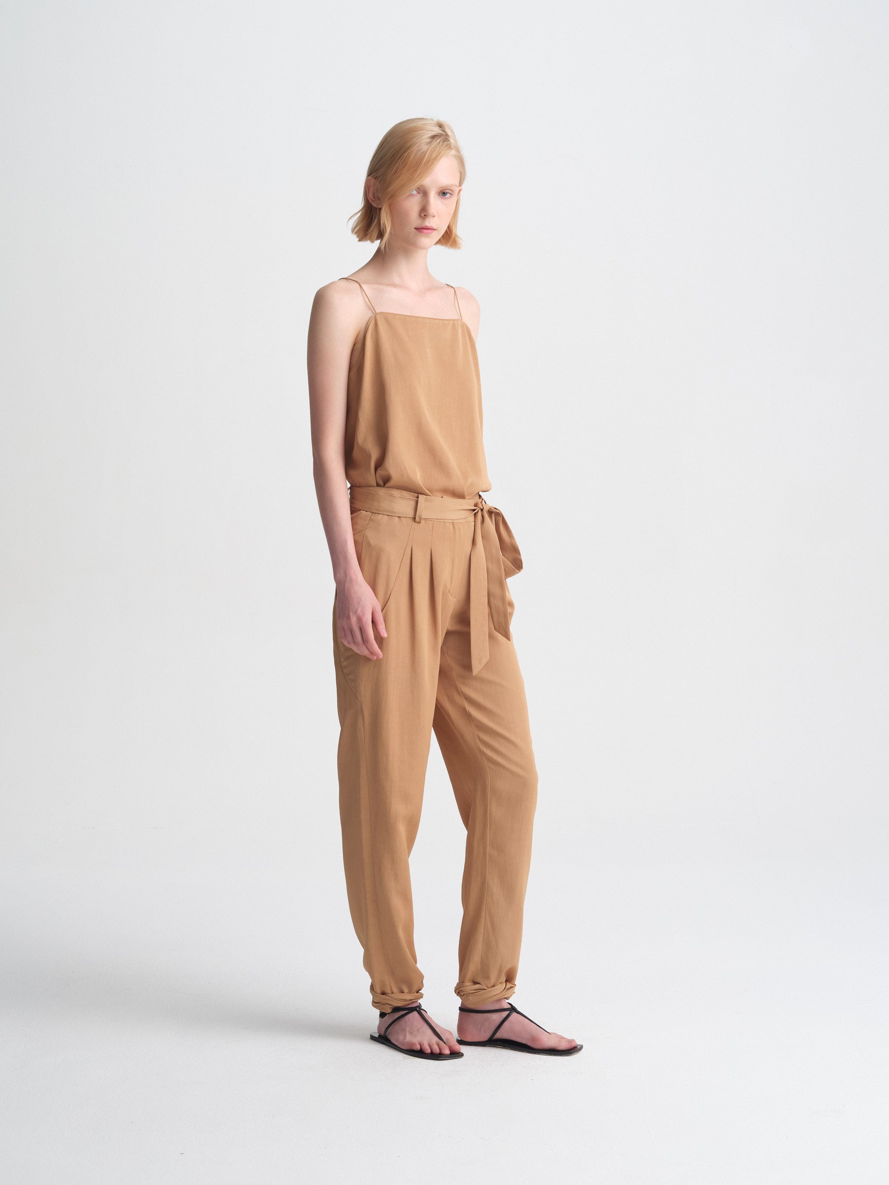 IGC_CAP_30_042-2858_Meg_Top_Camel_1819