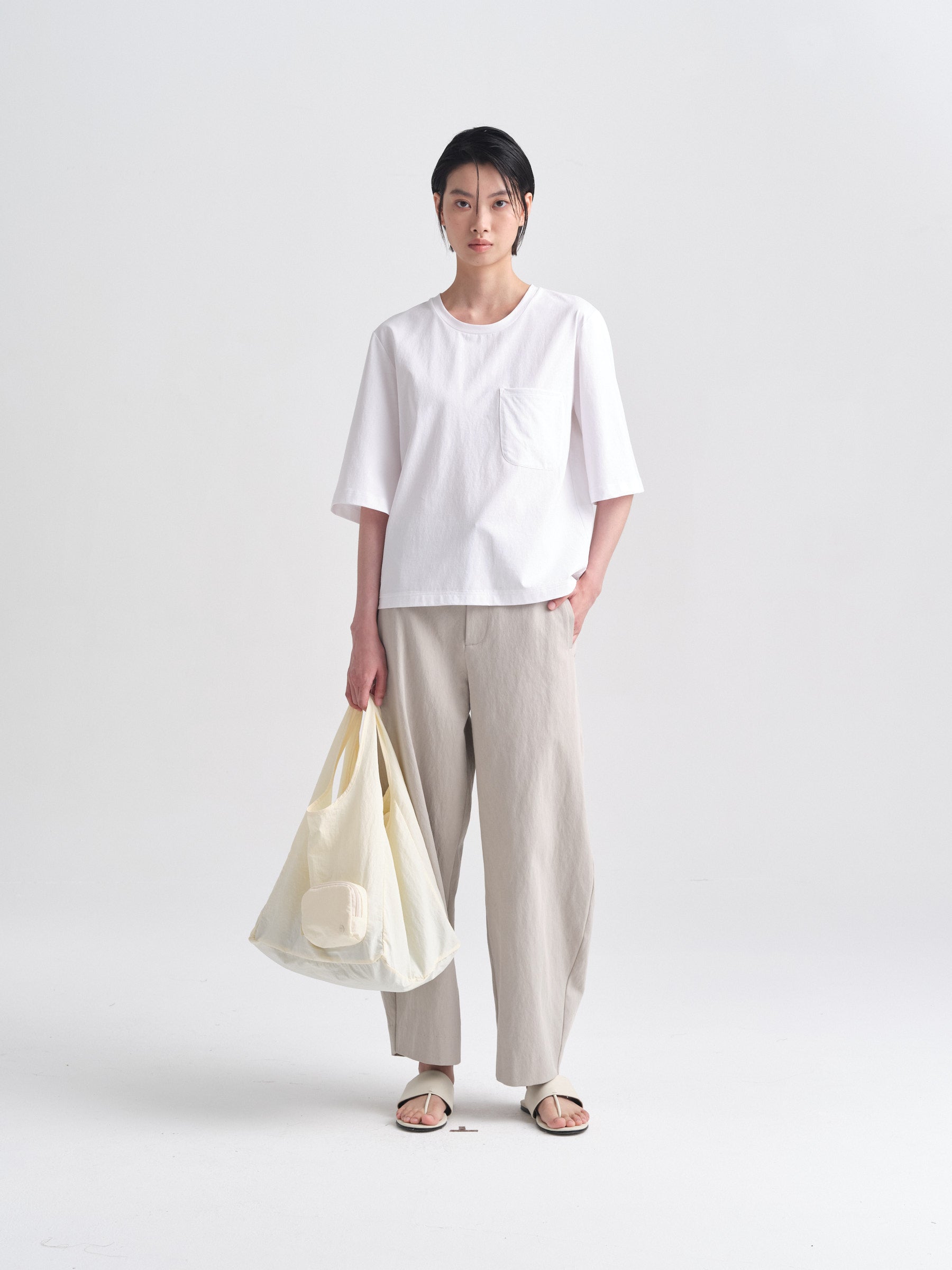IGC_CAP_30_043-2011_Genny_Top_white_0193