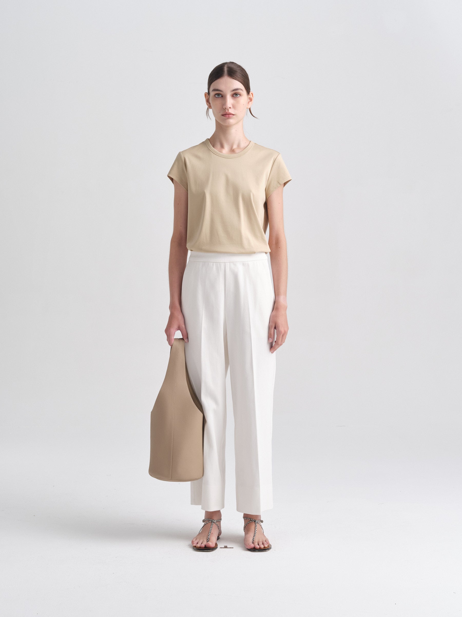 IGC_CAP_30_046-2298_Elle_Top_Sand_0366