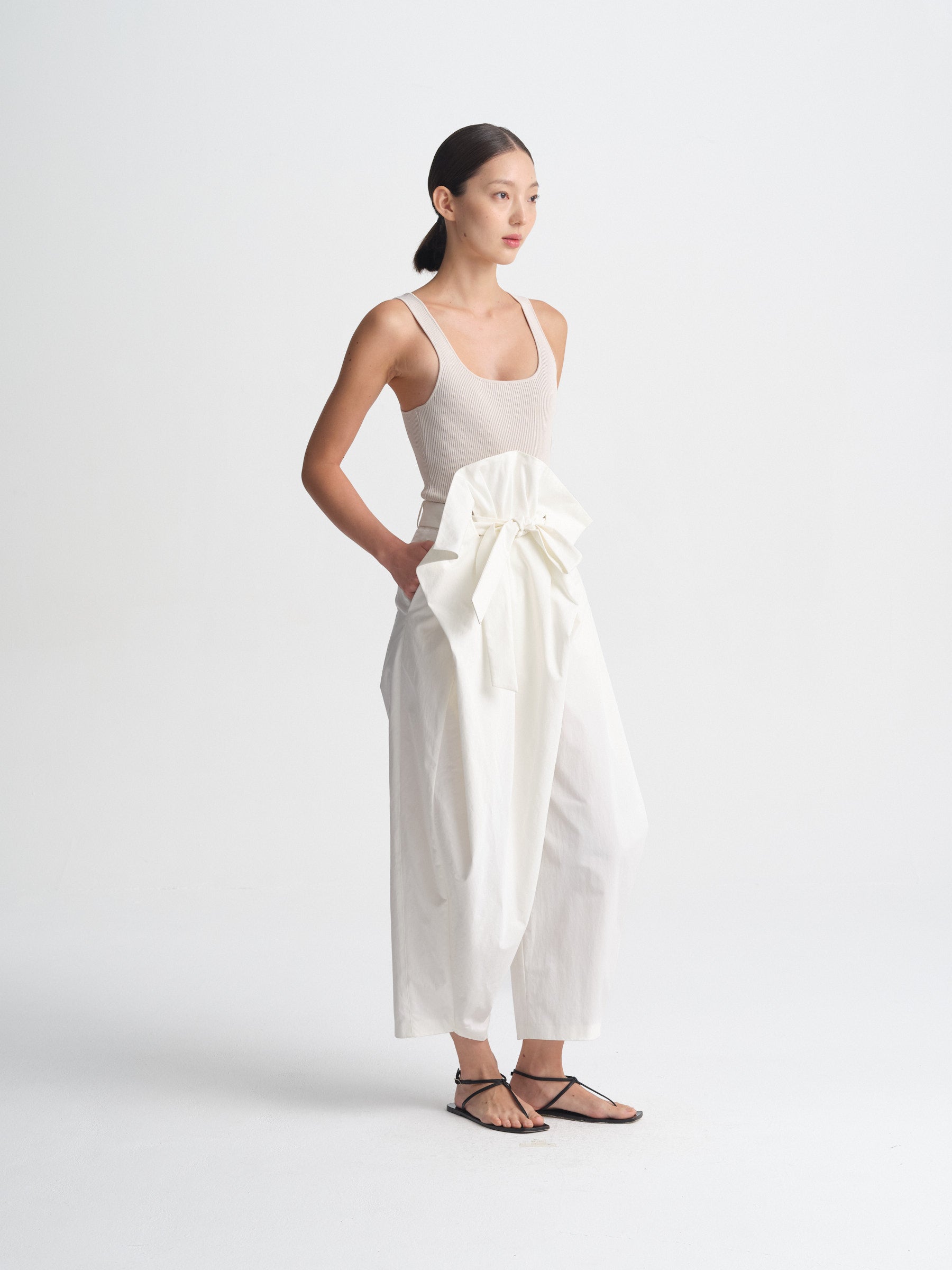 IGC_CAP_30_051-2544_Karl_Pants_White_2623