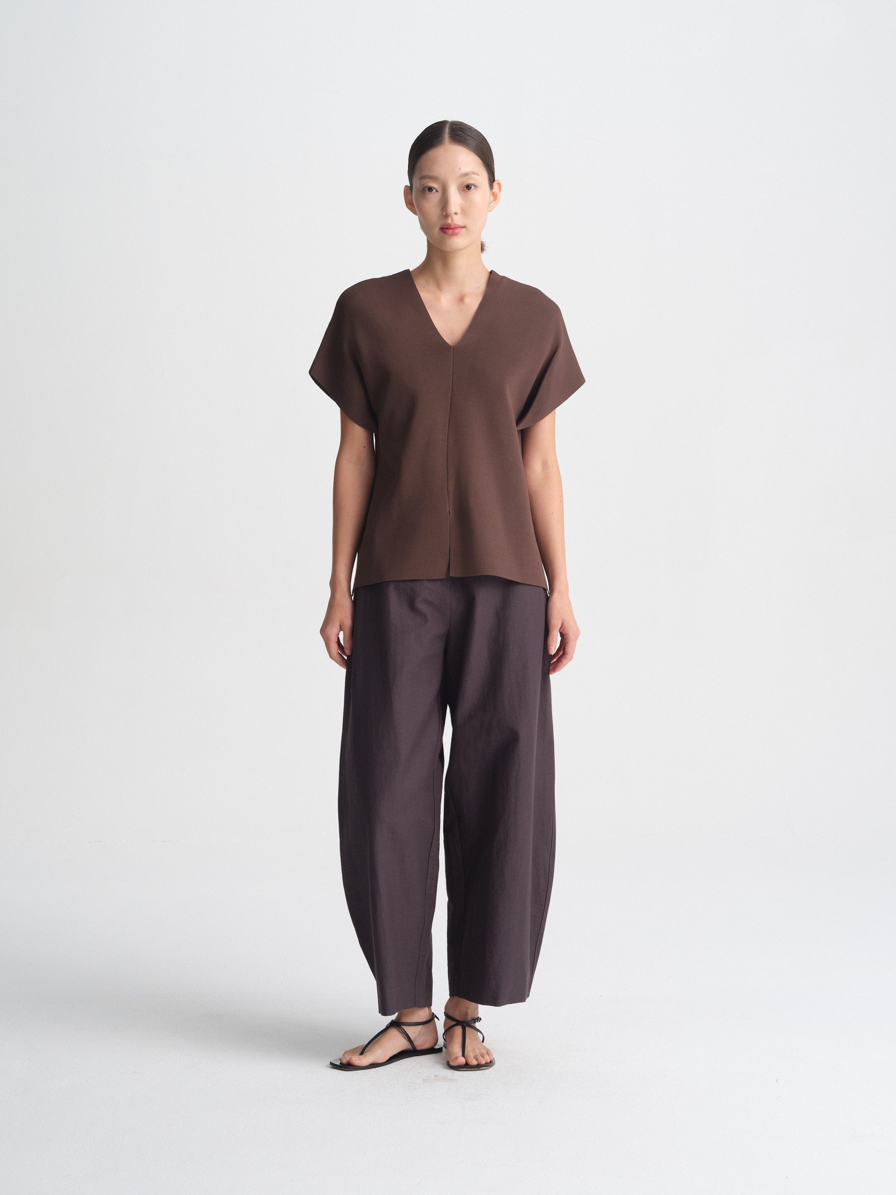 IGC_CAP_30_053-2393_Koi_Top_Black_2738