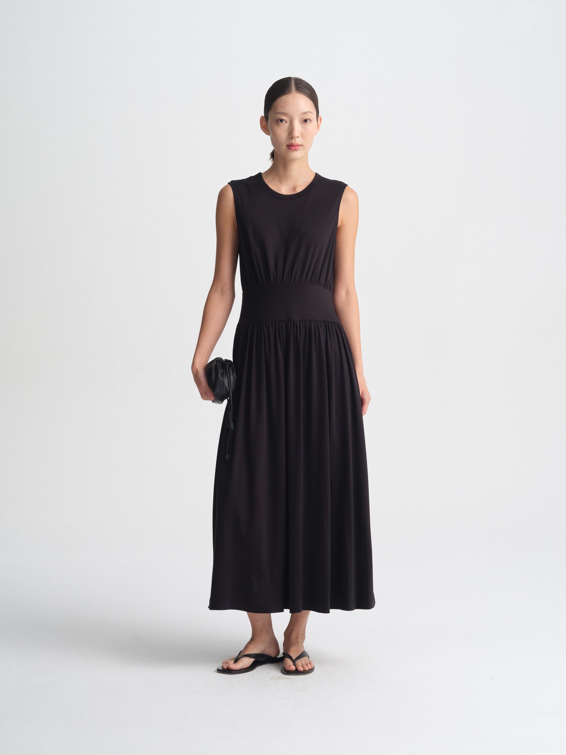 IGC_CAP_30_055-1938_Inari_Dress_Black_2860
