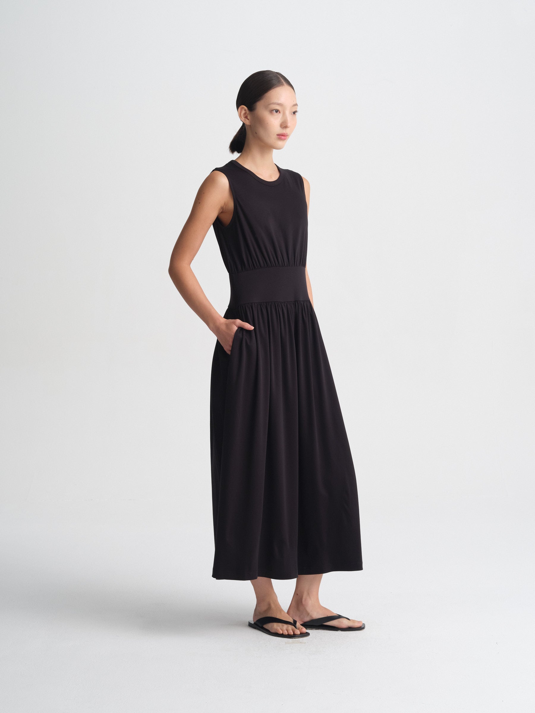 IGC_CAP_30_055-1938_Inari_Dress_Black_2869