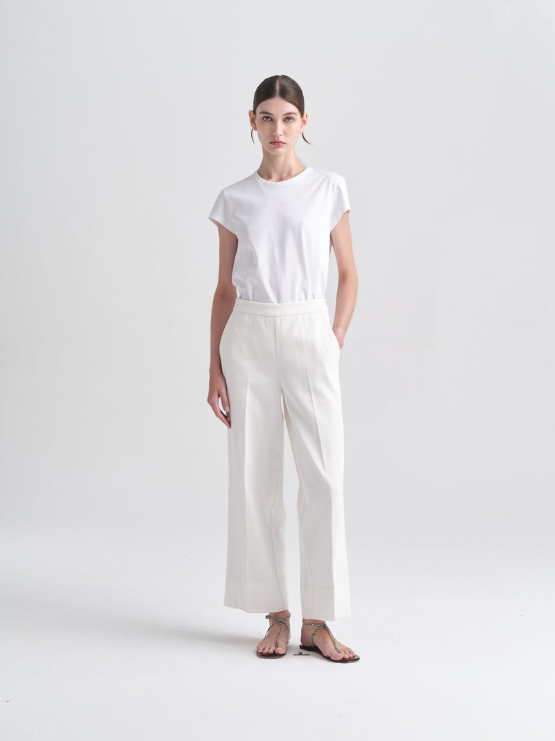 IGC_CAP_30_060-2298_Elle_Top_White_1163