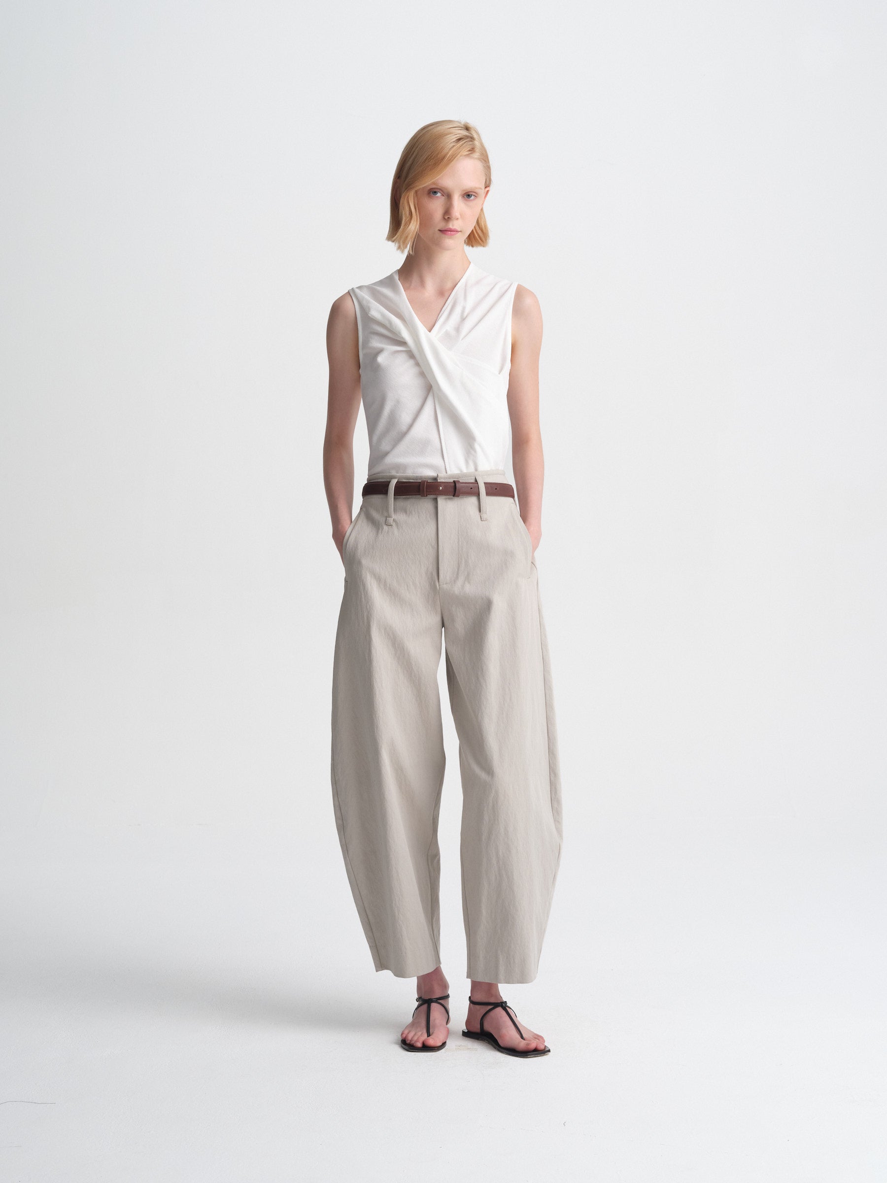 IGC_CAP_30_064-1625_Gabo_Top_White_3183