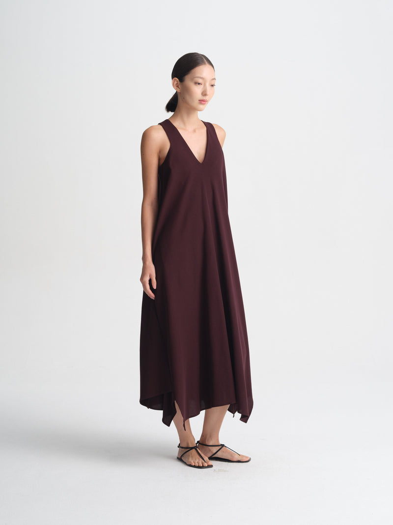 IGC_CAP_30_069-1717_Liv_Dress_Aubergine_3830