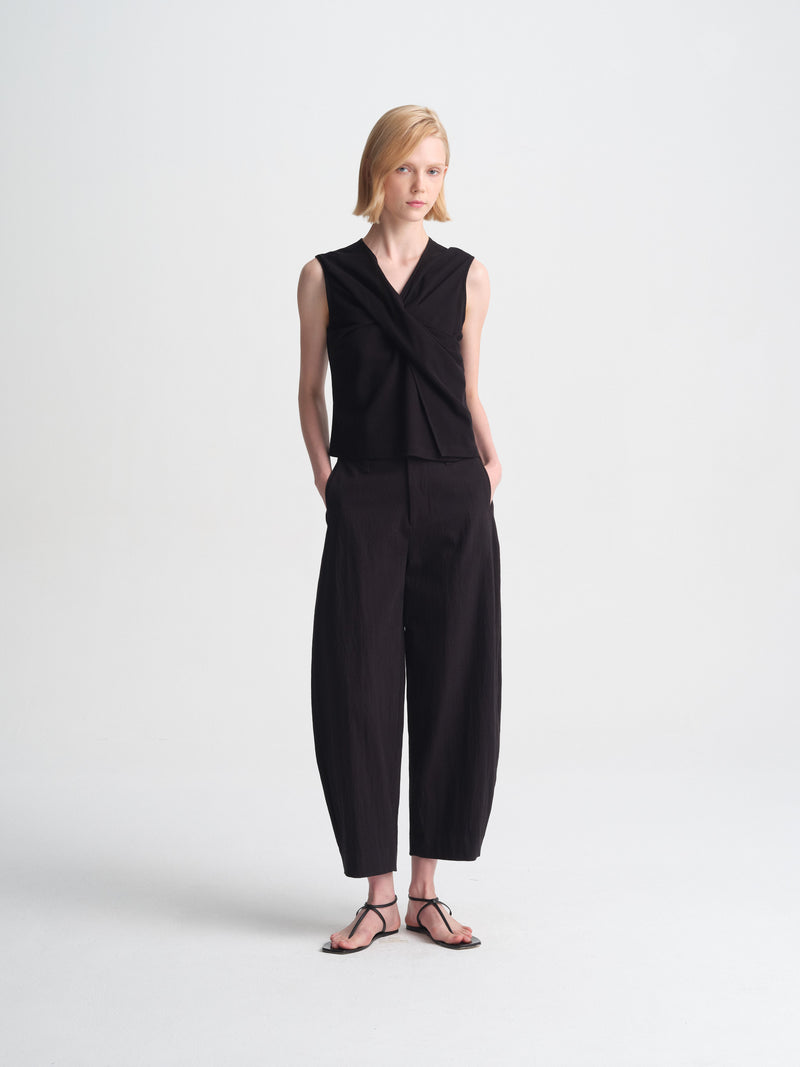 IGC_CAP_30_072-1625_Gabo_Top_Black_3766
