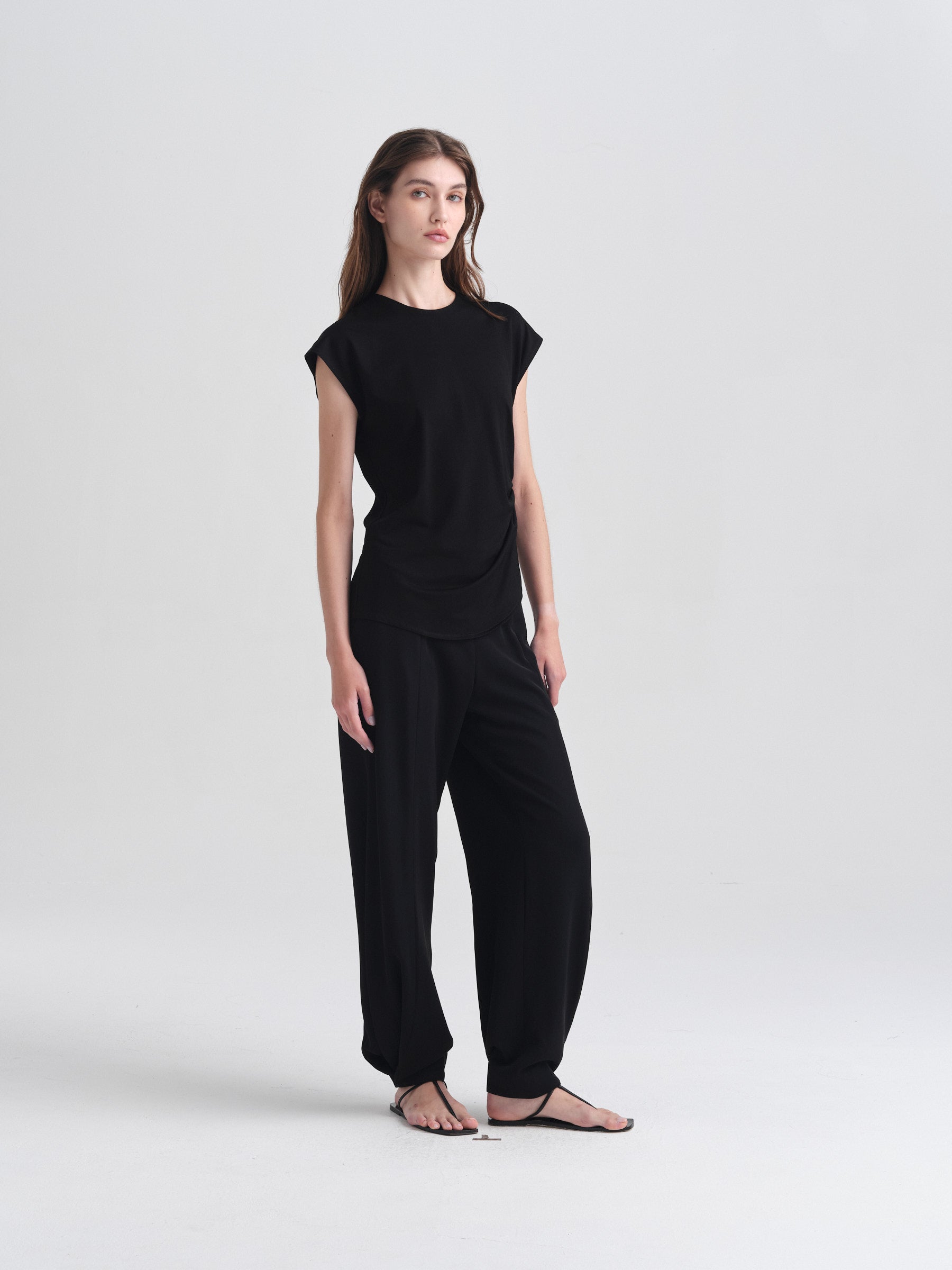 IGC_CAP_30_092-2827_Delorey_Top_Black_3022