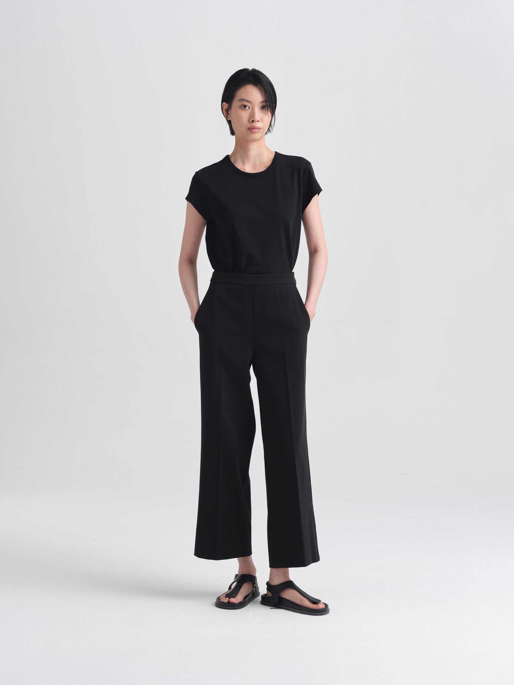 IGC_CAP_30_093-2298_Elle_Top_Black_3077