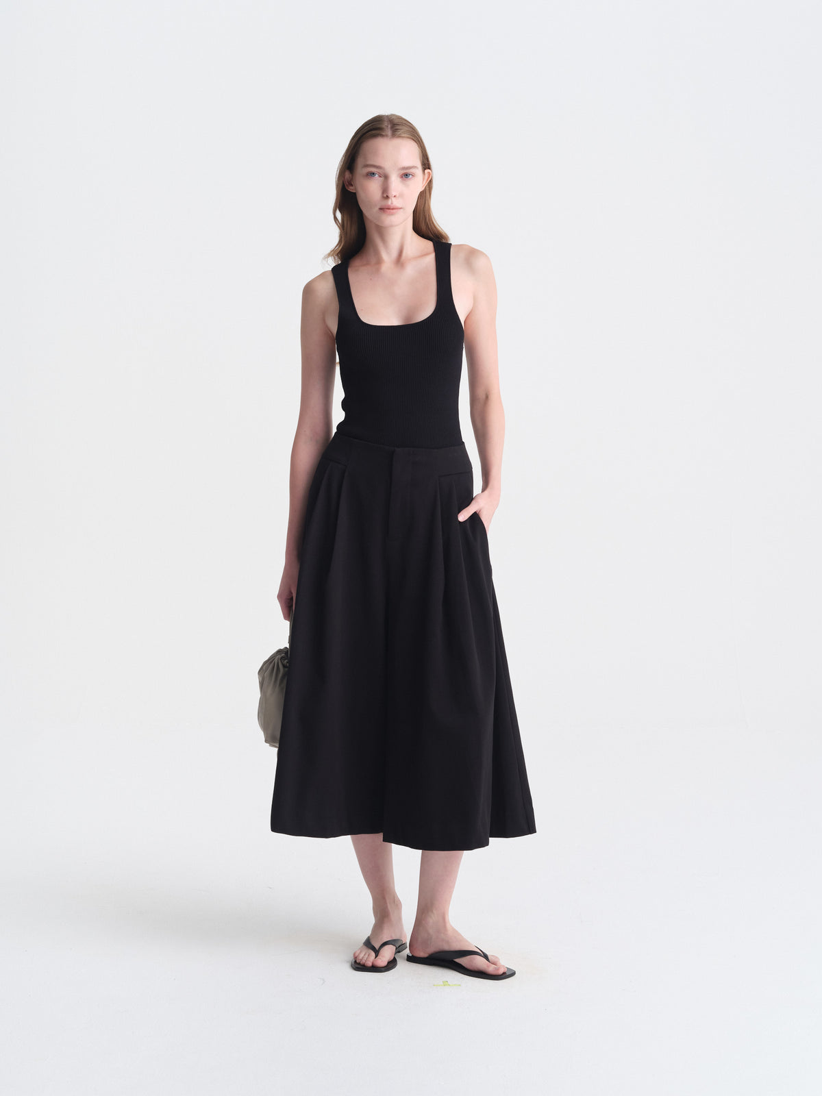 IGC_CAP_30_LB_14Sept26_013-2934_Himari_Culottes_Black_0991