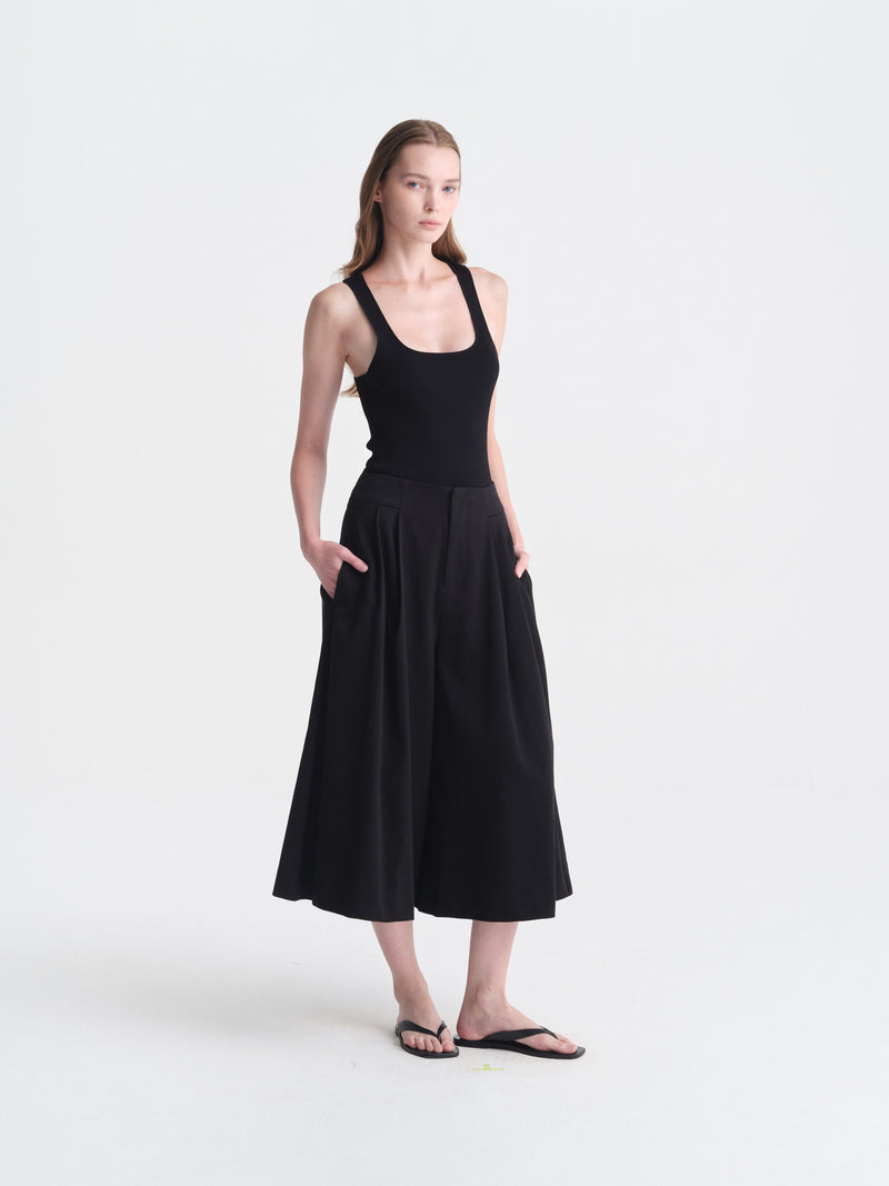 IGC_CAP_30_LB_14Sept26_013-2934_Himari_Culottes_Black_0992