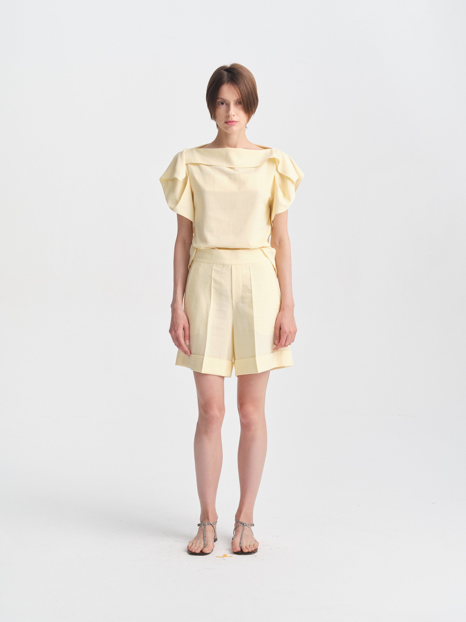 IGC_CAP_30_LB_17JUN2026_013-2885_Chloe_Top_Butter_0831