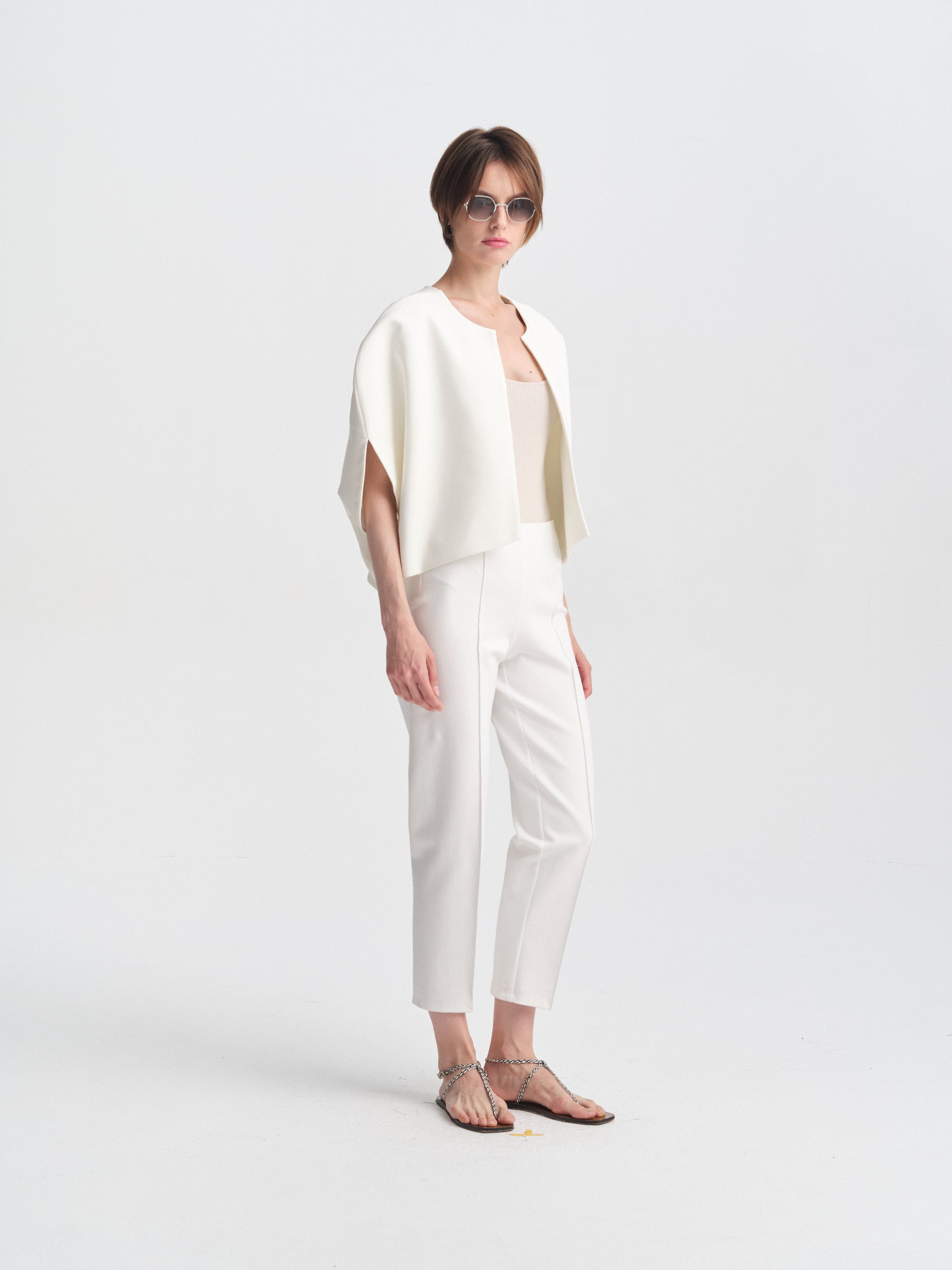 IGC_CAP_30_LB_17JUN2026_033-1616_Papilio_Jacket_White_1889