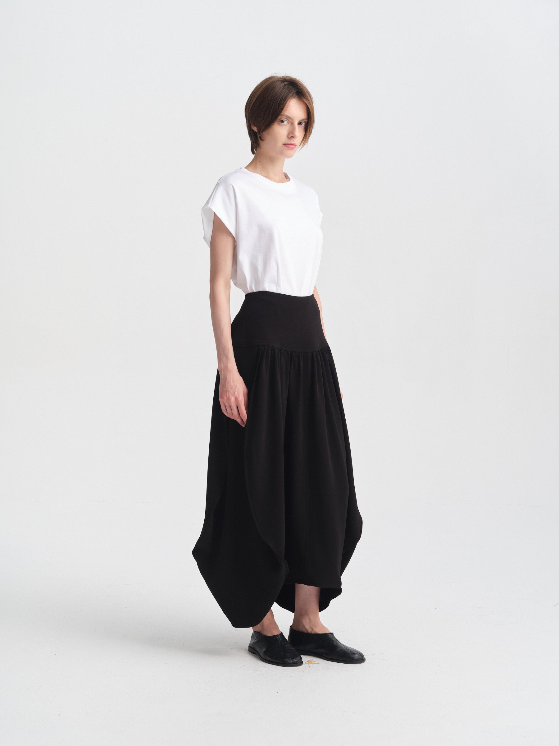 IGC_CAP_30_LB_17JUN2026_041-2888_Biffy_Skirt_Black_2506