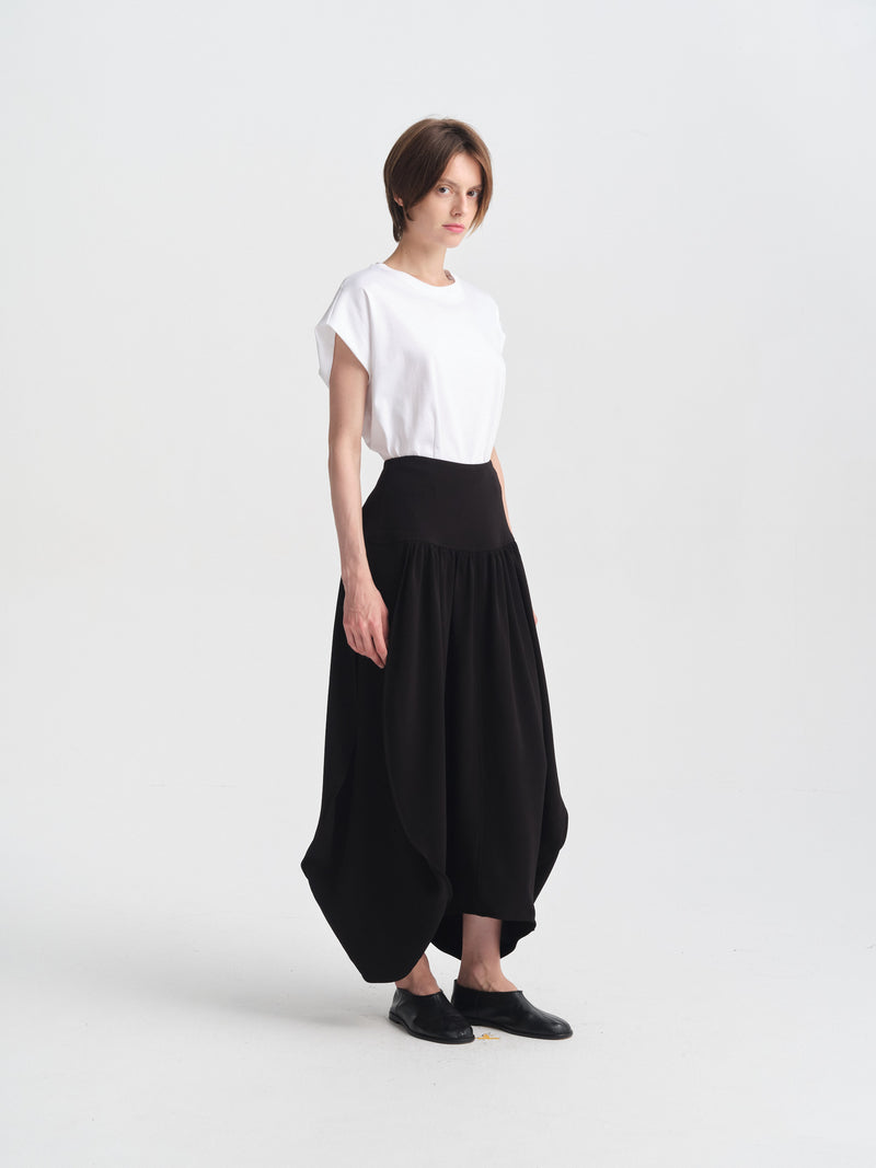 IGC_CAP_30_LB_17JUN2026_041-2888_Biffy_Skirt_Black_2506