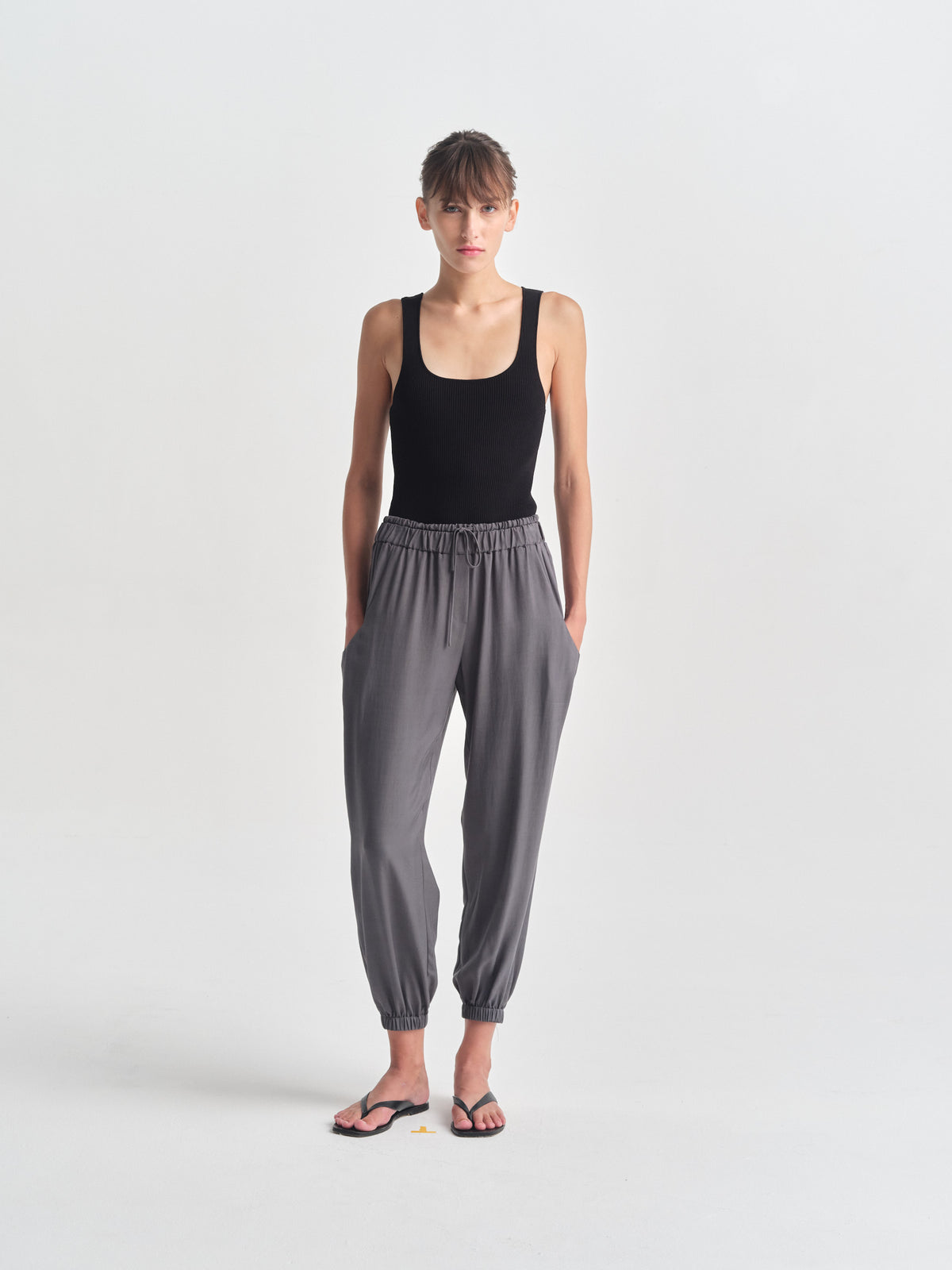 IGC_CAP_30_LB_28_Jun_2026_004-2896_Decker_Pants_Grey_0158_b03db4e7-e01f-45e1-944a-3146044de465