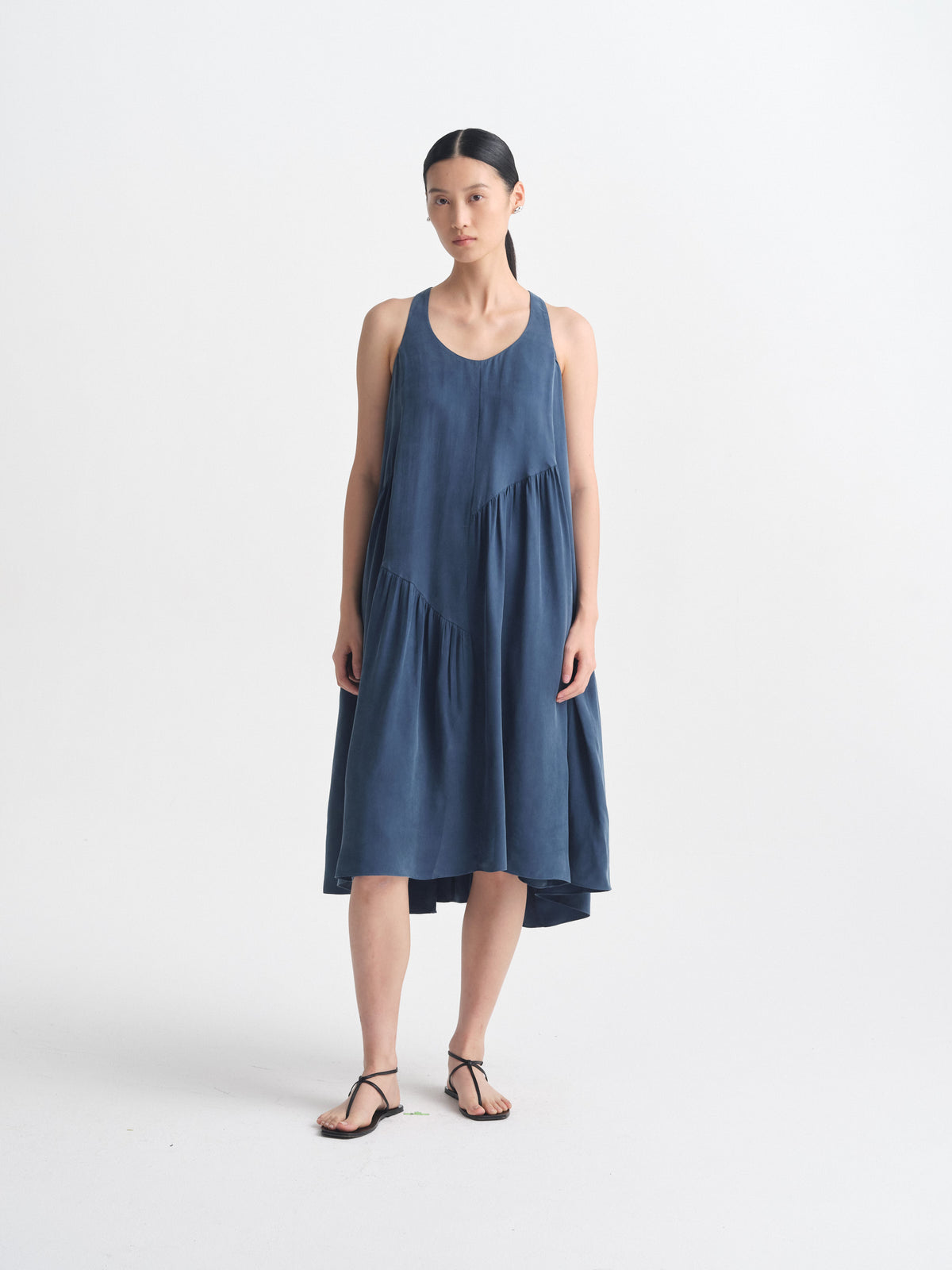 IGC_CAP_30_Lookbook_19AUG26_028-1725_Panama_Dress_Petrol_1934