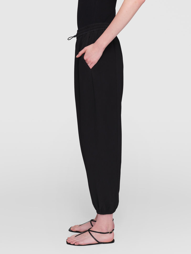 Women-Pants-Thornwood-Summer-Suiting-Black-4